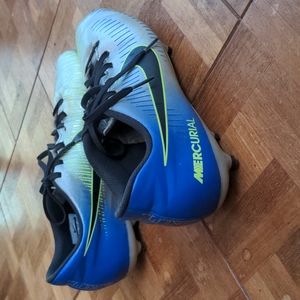 Nike Neymer mercurial cleats